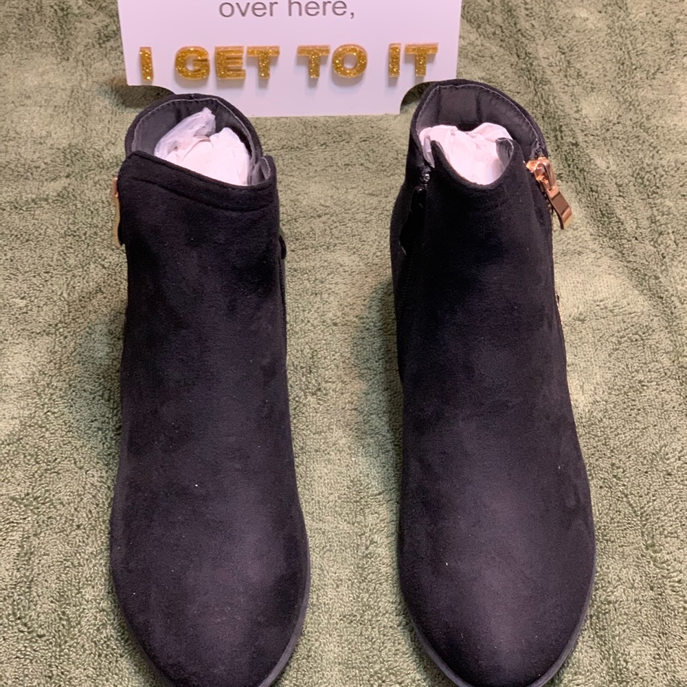 🆕 Black Ankle Boots
